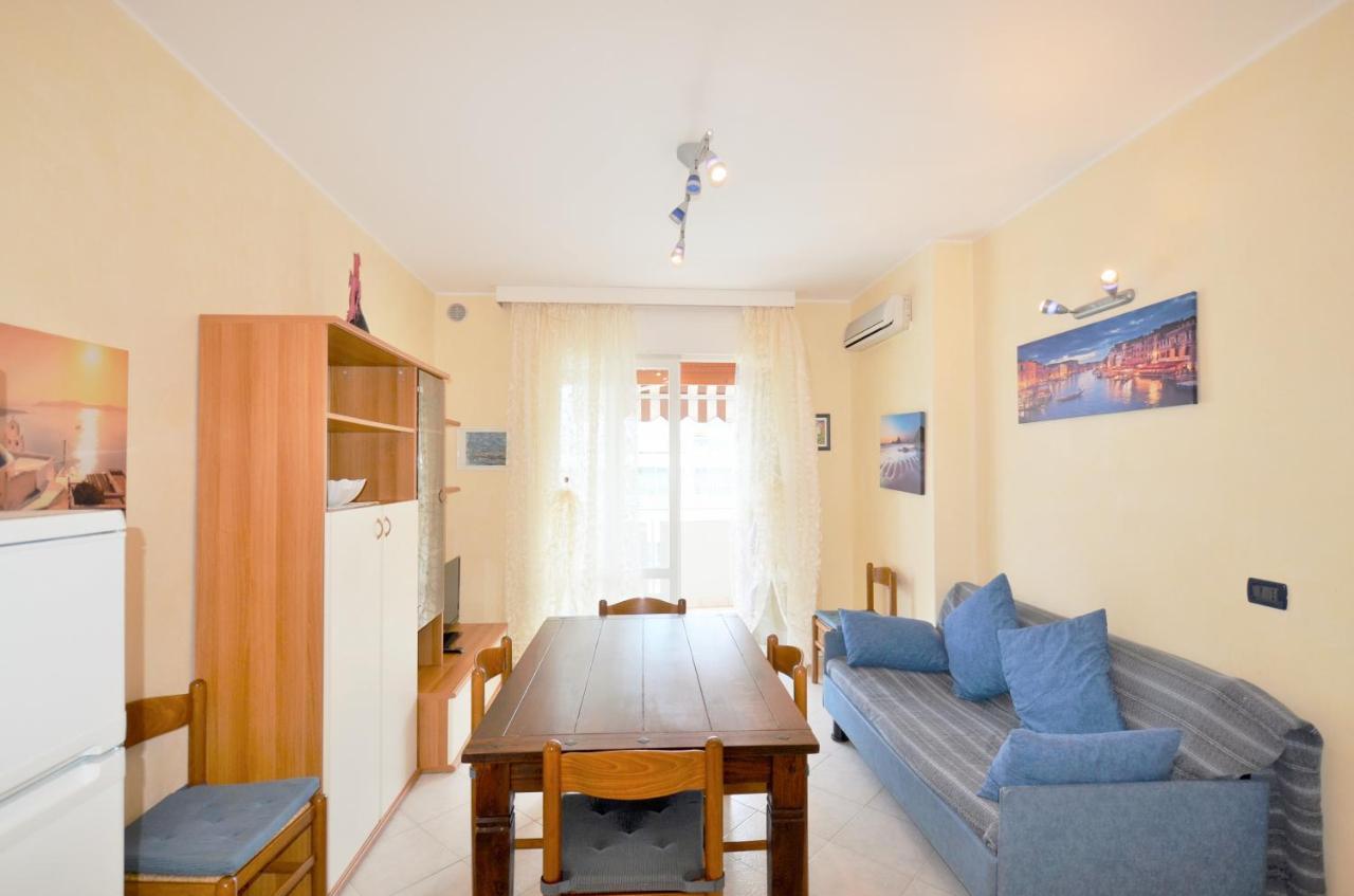 Ferienwohnung Magica Immobiliare - Doge 22 Lido di Jesolo Exterior foto